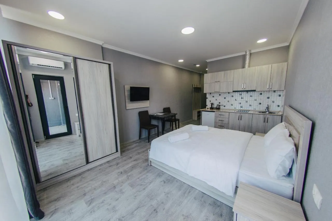 Dar Tower Apartments Batumi 0*,